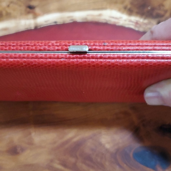 Red Wallet - Picture 3 of 4